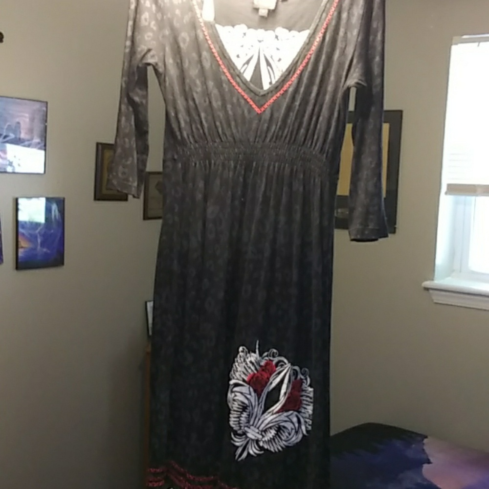 Dress - Picture 2 of 2